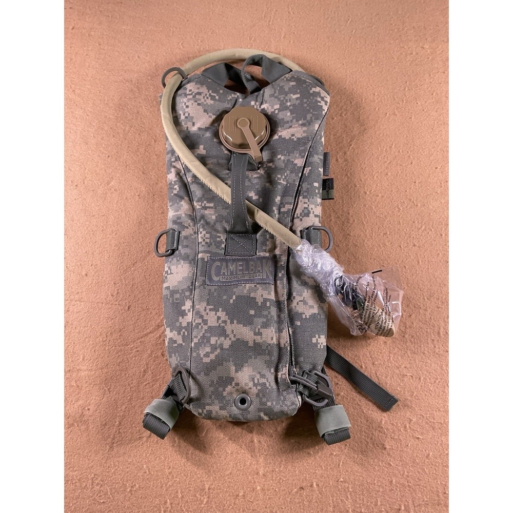 Camelbak Maximum Gear Hydration Backpack Thermobak Camo Military Reservoir New